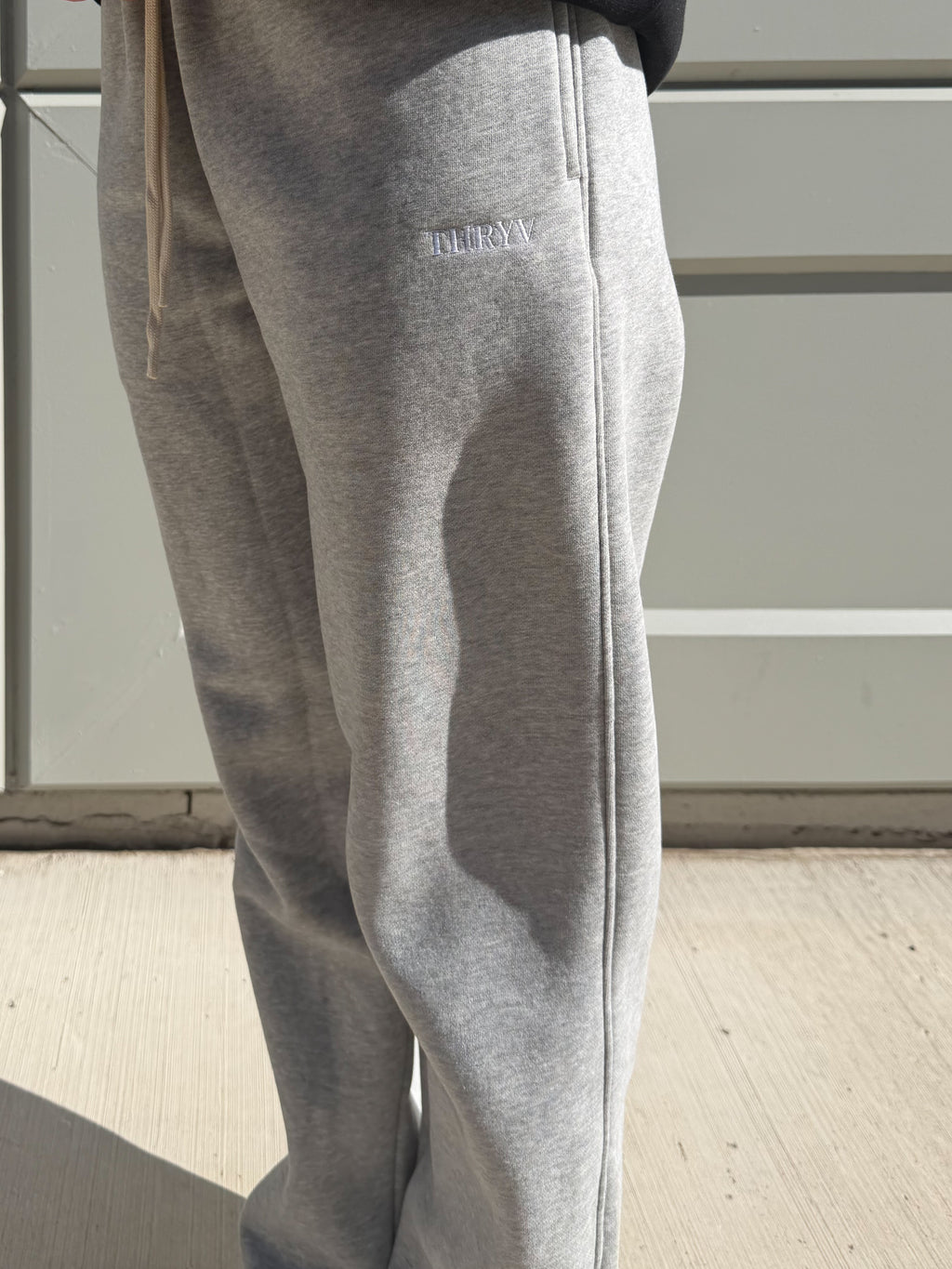 THRYV Classic Sweats (Gray)